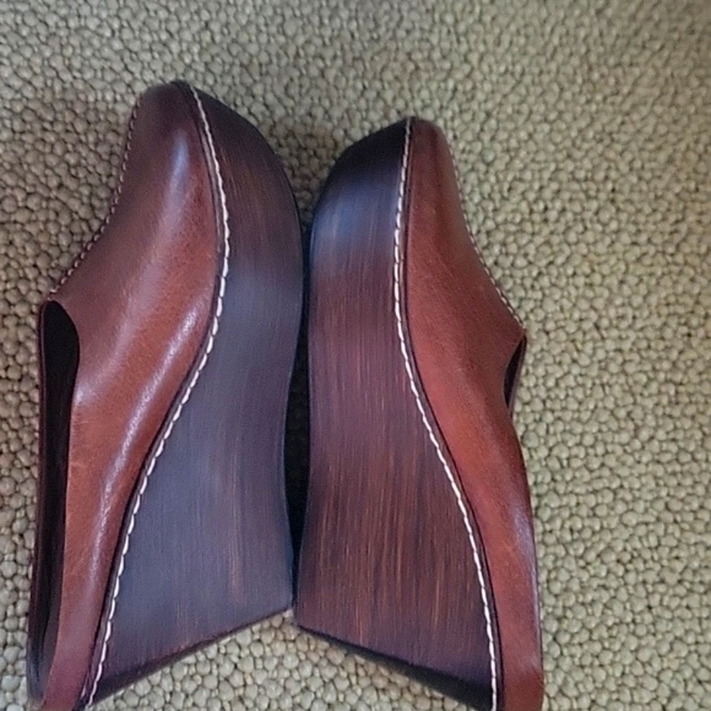 Vicini Leather Mules, size 40, Italian Qualuty Leather, Platform Mules - Picture 4 of 14